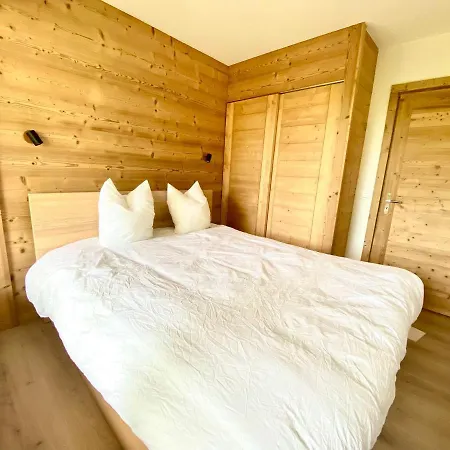 Lejlighed 3 Pieces A Megeve, Balcon, Cheminee - Fr-1-453-282 *